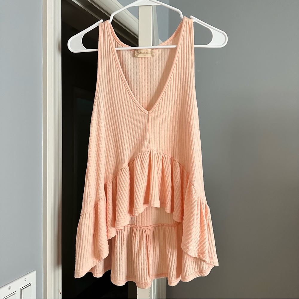 Altar’d State light pink v-neck peplum tank